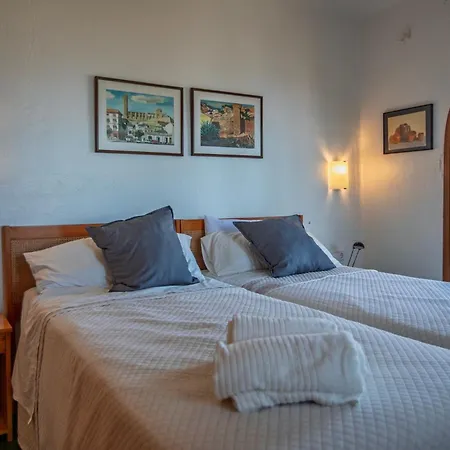 Casa Roca Vista A Unique Built On A Rock With Breathtaking Views Tatil Evi *