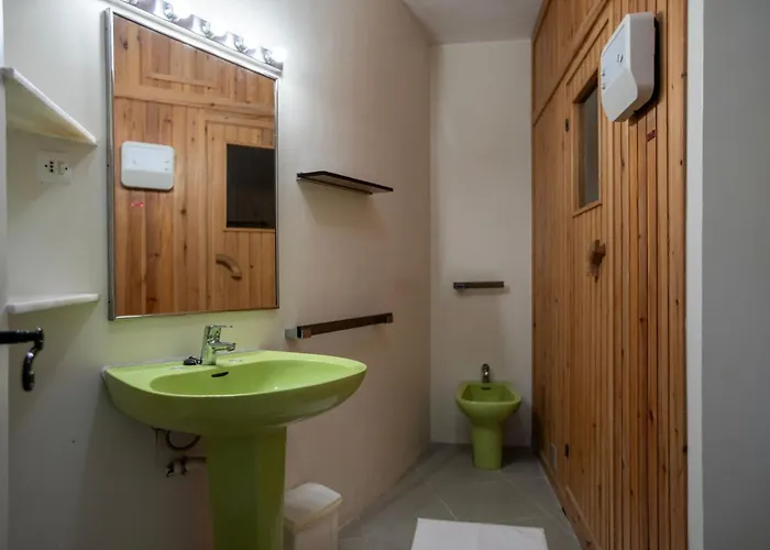 Casa Roca Vista A Unique Built On A Rock With Breathtaking Views Tatil Evi Girona