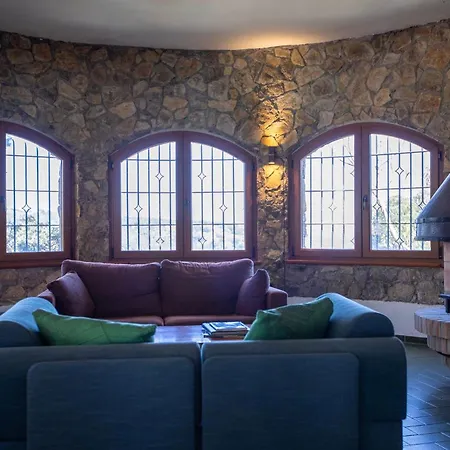 Casa Roca Vista A Unique Built On A Rock With Breathtaking Views *